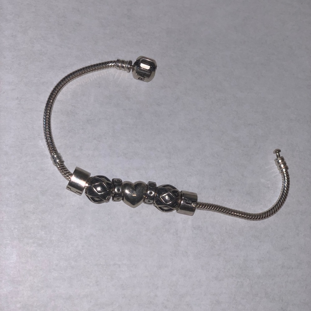 Pandora 7 clasp Bracelet Silver Heart!